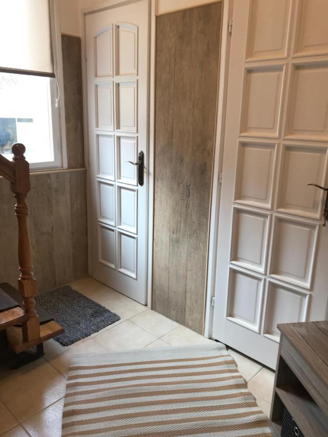 Mora Apartman 2 Кишкунфеледьхаза Экстерьер фото